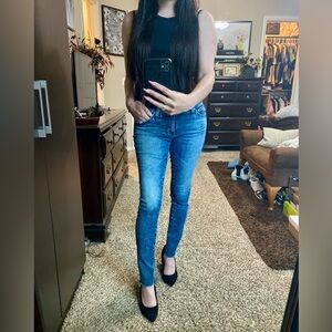 AG Adriano Goldschmied the legging super skinny ankle jeans 26R